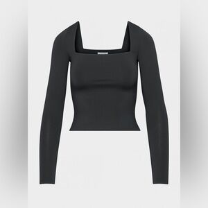 Aritzia Babaton Contour Squareneck Long Sleeve Black Size: M